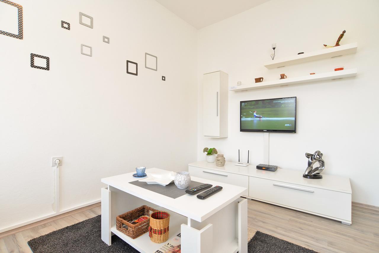 Apartment Branko 1601 法扎纳 外观 照片
